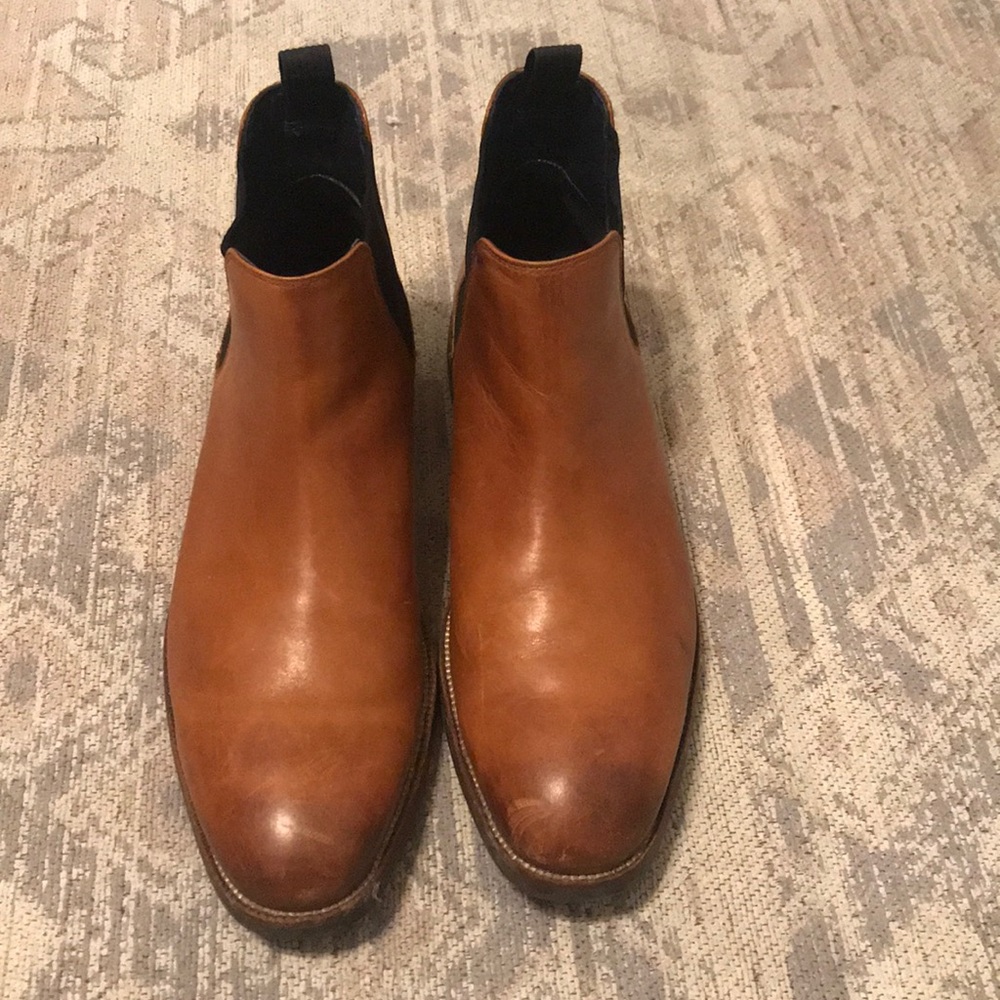 EUC Cole Haan boots